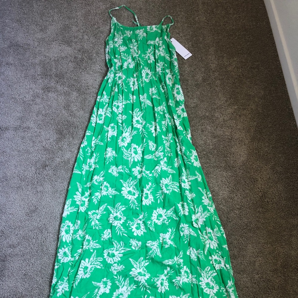 Green & white maxi dress